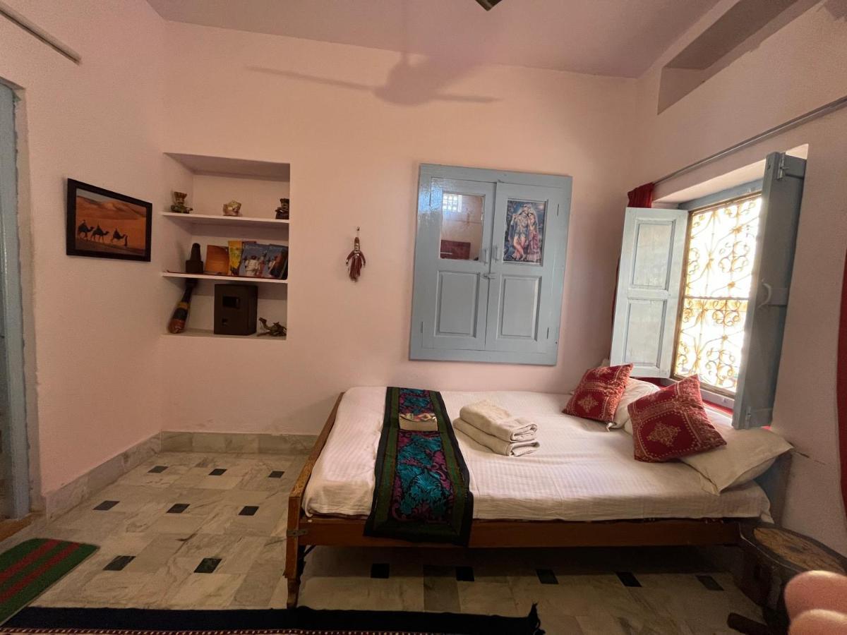 Hostel Marigold Home Stay Джайсалмер Номер фото